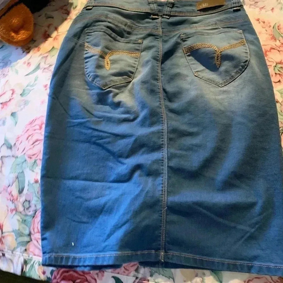 Jean Skirt Size 11 - Picture 5 of 8